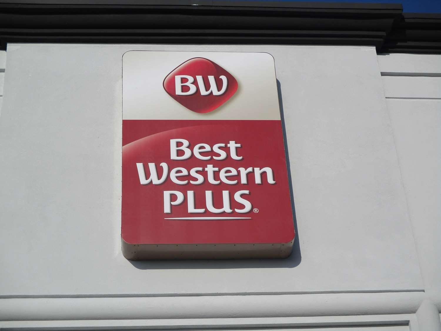 Best Western Plus Champaign/Urbana Inn Εξωτερικό φωτογραφία