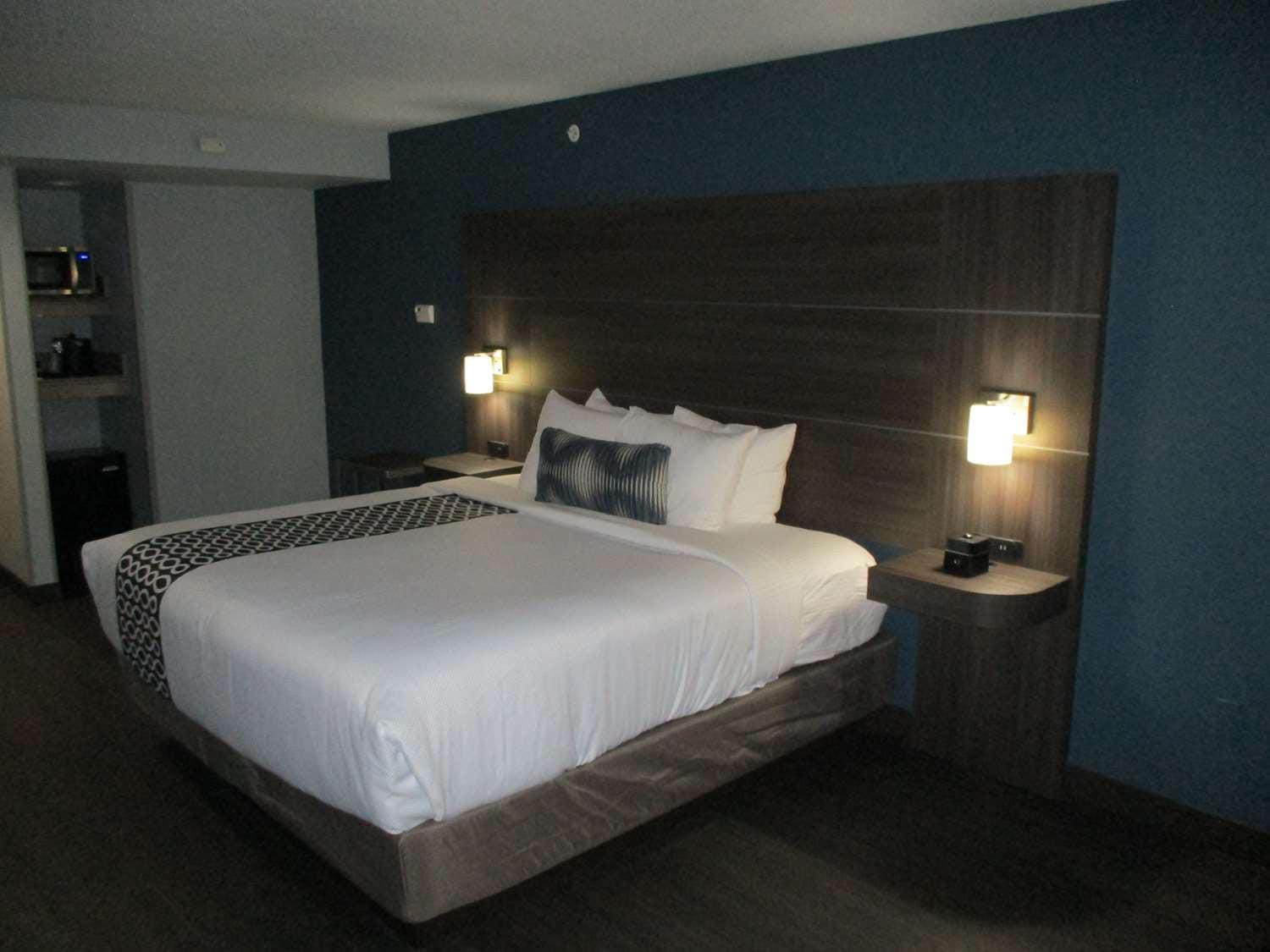 Best Western Plus Champaign/Urbana Inn Δωμάτιο φωτογραφία