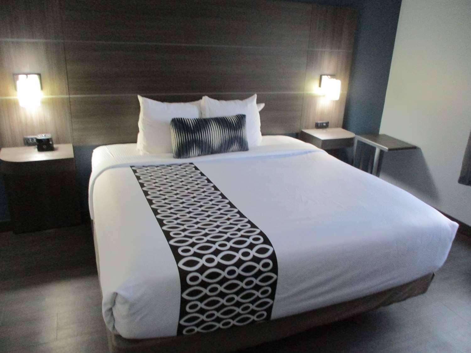 Best Western Plus Champaign/Urbana Inn Δωμάτιο φωτογραφία